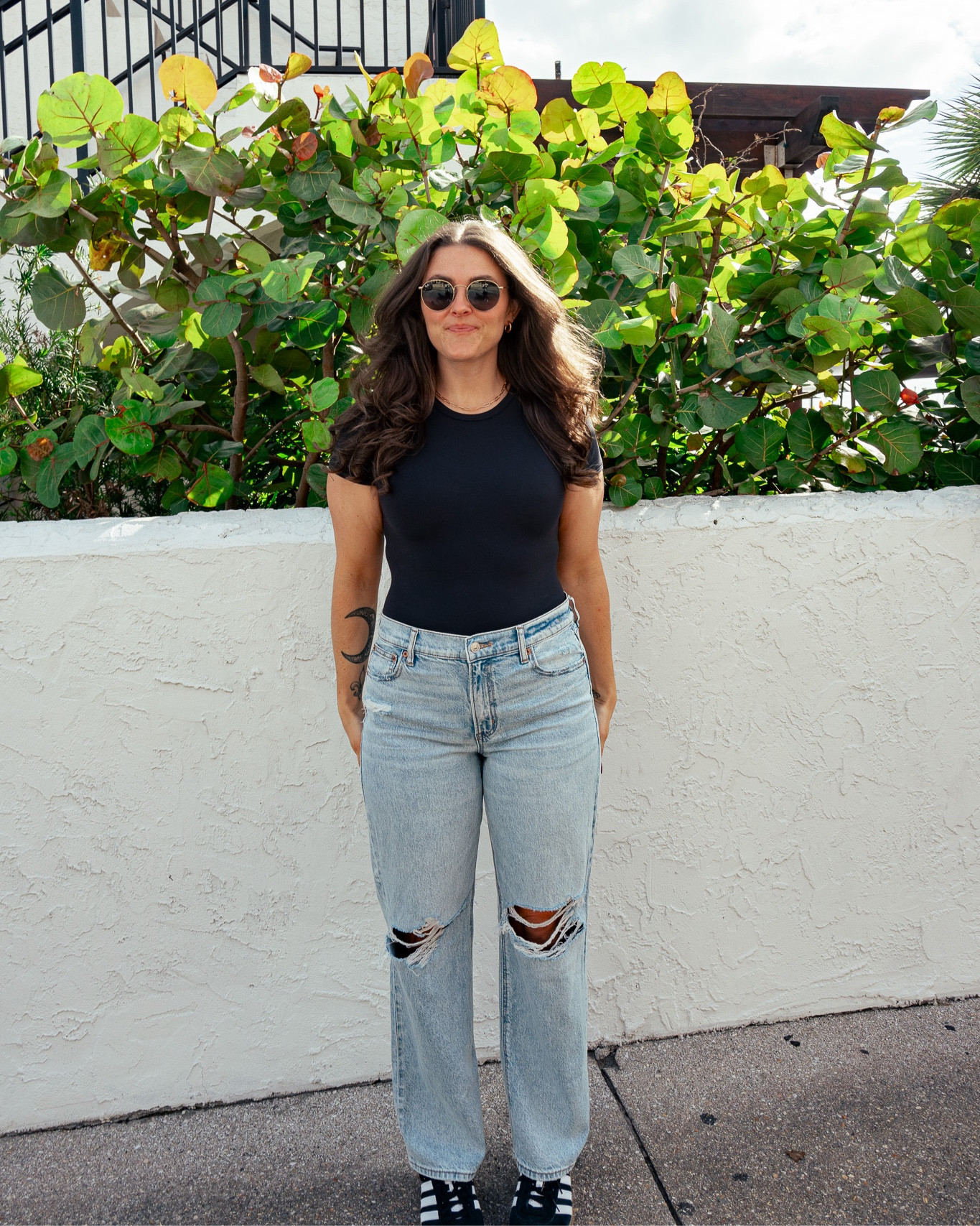 Birthday things in the middle or Florida fall 💅🏻 #skims #gazellebold #jeans