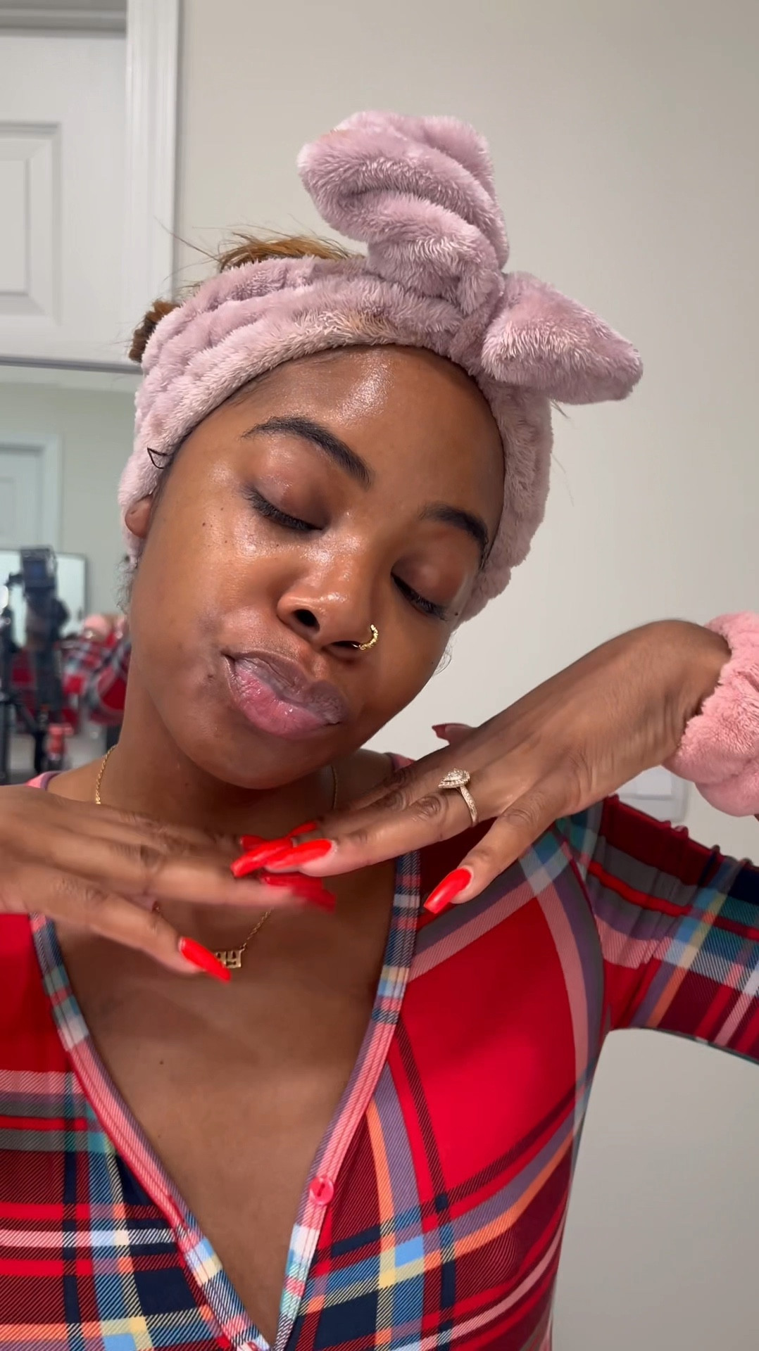 In ATL and most of the south we’re experiencing yet another snow day. So what better time to do some skincare. It’s been a while since I posted one so let’s get into it . 
I’m pretty loyal to the brands I use but I did try some new products because read somewhere that it’s time for me to start using Retinol 😭 I’m pretty sure I used it in the incorrect order. So if anybody knows knows a dermatologist or is knowledgeable in skincare lmk in the comments the correct order. 
 😘🤍✨🧴

#skincareroutine #snowday #retinol 

#LTKWatchNow