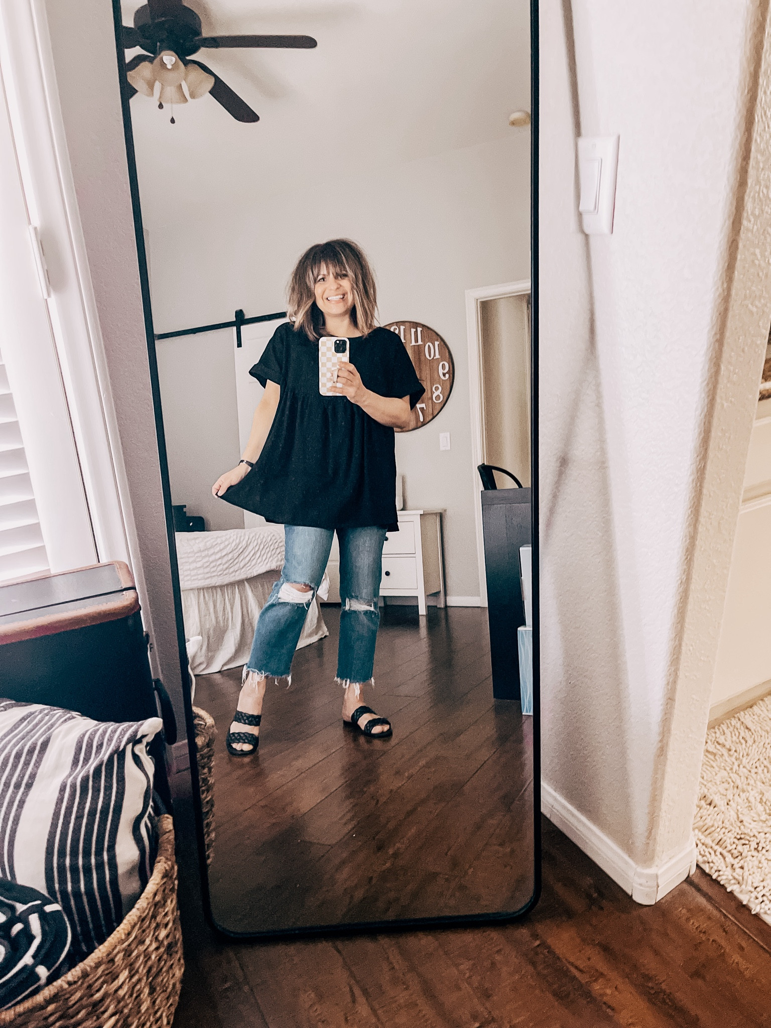 This tunic top is so fun! Comes in multiple sizes, runs big. I’m in a small! 



#outfitinspo #styleinspo #outfitinspiration #styleinspiration #outfitoftheday #lookoftheday #styleblog #fashionblog #dailystyle 
#momblog #mom #mommastyle #momstyle 

#LTKstyletip