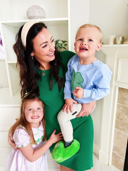 It’s the M&M slippers for me 😆

Happy St.Patrick’s Day! 💚🌈 Comment “green” below & I’ll DM you the links to our outfits! 


• my dress is true to size, in a small 

#LTKkids #LTKfamily #LTKunder50