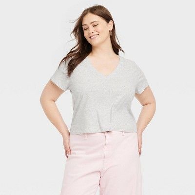 Women's Shrunken Short Sleeve V-Neck T-Shirt - Universal Thread™ | Target