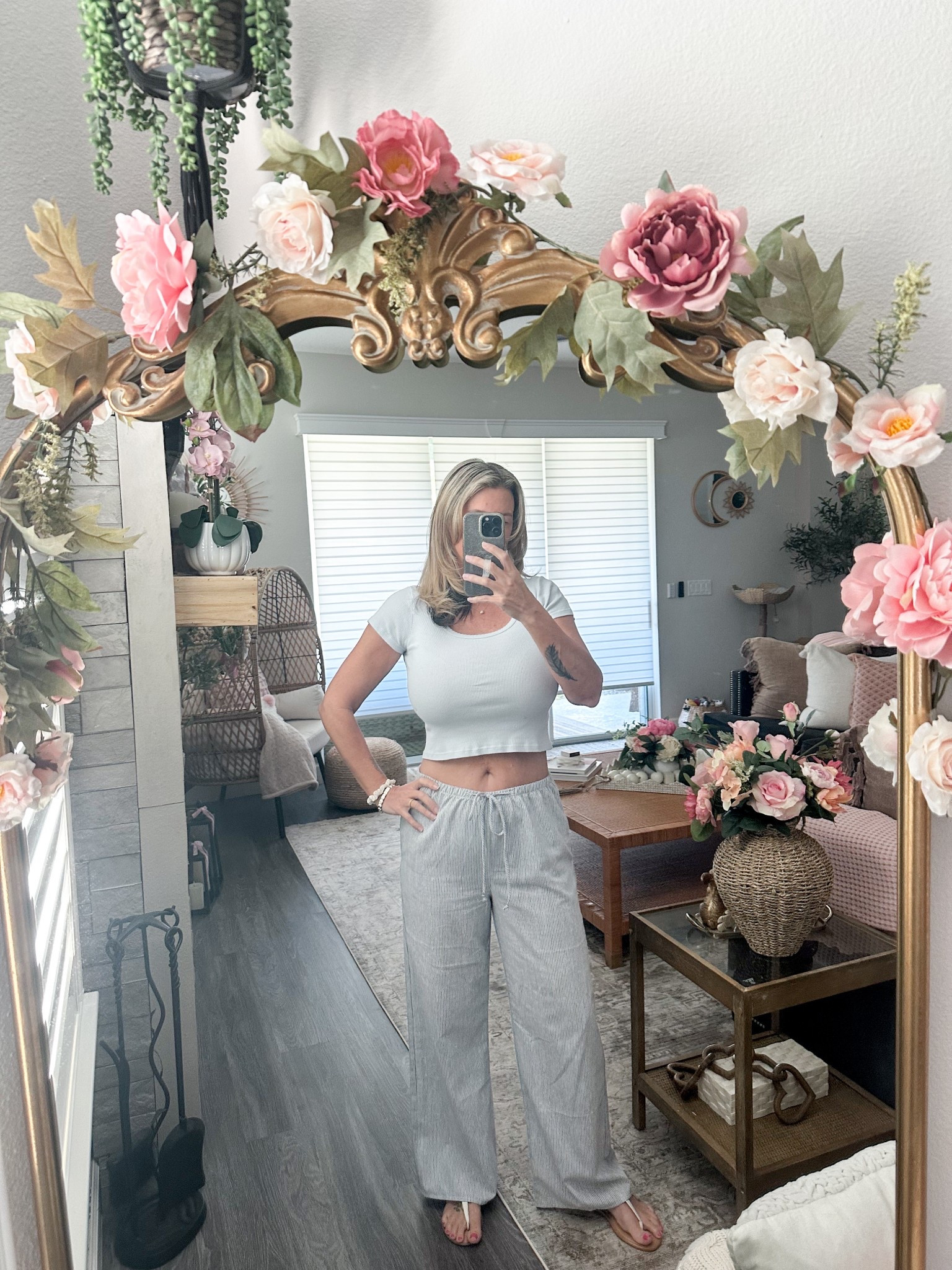 Got these pants last spring and are a M they are big on me but just got 3 pairs today 1 from Aero then shorts they had  and I got 2 pairs at pacsun. These were a Marshall’s score but the drawstring is for looks so I can’t wear them and carry my phone now #linenpants #linen #casualpamts #springstyle #croppedtee #over40 #summercasual #stripedpants #wideleg #straightlegpamts #springootd #wiw #casualstyle #preppy #style 

#LTKOver40 #LTKStyleTip #LTKTravel