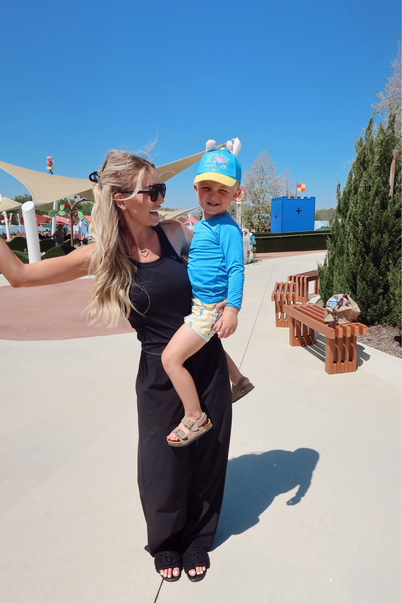 Alo set I wear on repeat 🩵

#LTKmomlife #LTKgrwm #LTKMothersDay