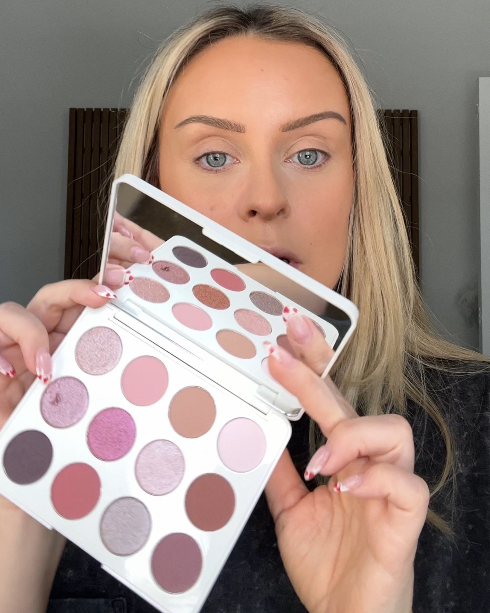 One of my favorite new eyeshadow palettes (rose frequency)

#LTKBeauty