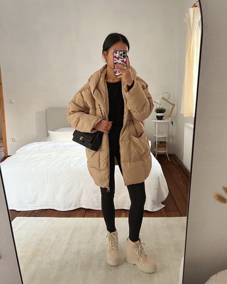 Black and beige is such a nice and elegant color combo! Also, the colors of the coat and the boots go so well together! Check out @trendyol for more
#trendyol

#LTKeurope #LTKSeasonal #LTKstyletip