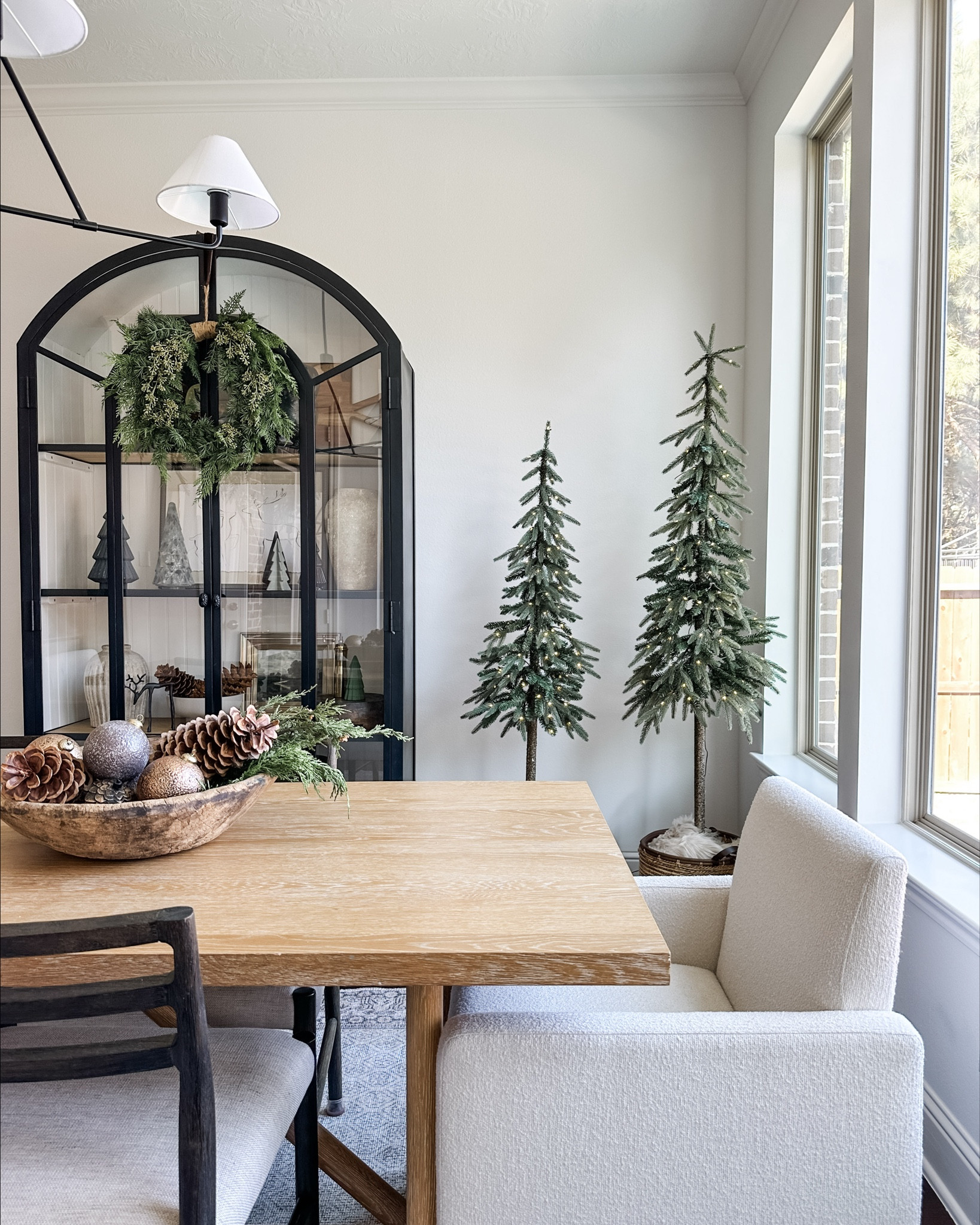 Neutral Holiday Decor 

Holiday home  neutral home  home decor  holiday decor  neutral decor  dining room inspo  table decor  centerpiece  tree decor  home inspo  decor inspoo

#LTKHoliday #LTKSeasonal #LTKHome