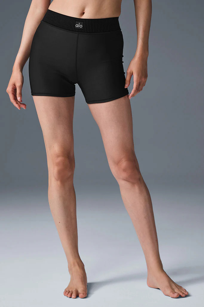 Airlift High-Waist Line Up Short | Alo Yoga (US)