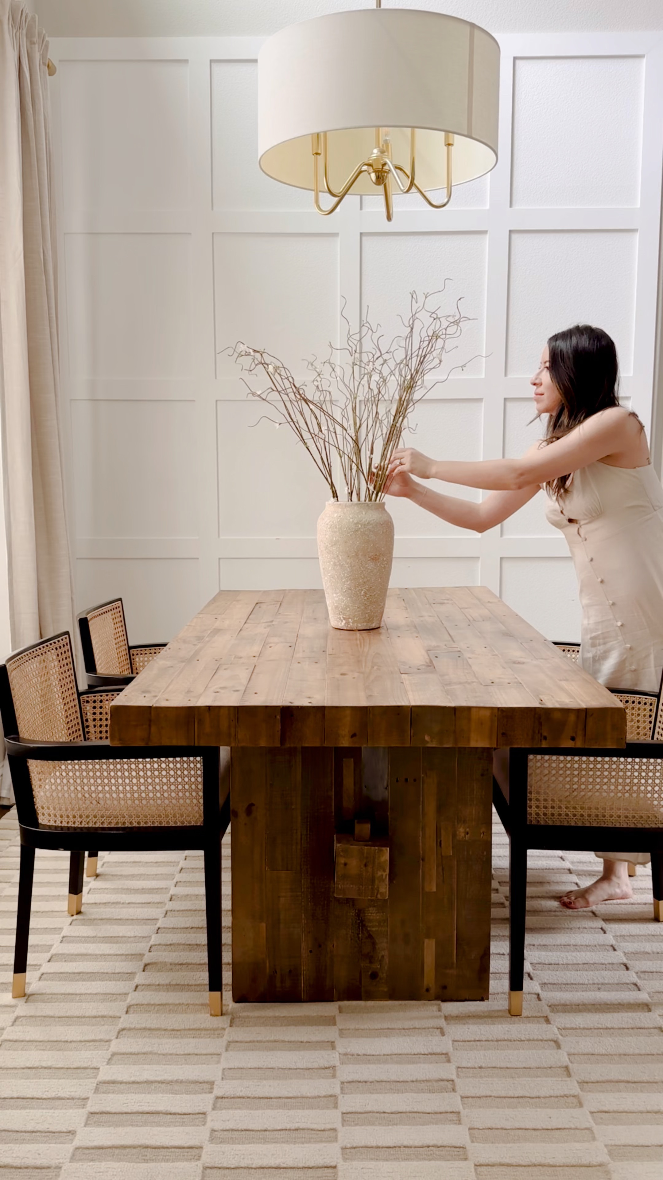 Modern Organic Dining Room Neutral Decor // Loloi Christ Loves Julia New collection rug 

#LTKSpringSale #LTKhome