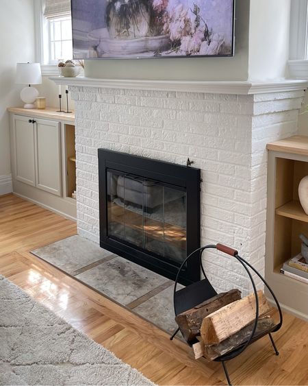White fireplace styling with built ins neutral home decor living room 

#LTKhome