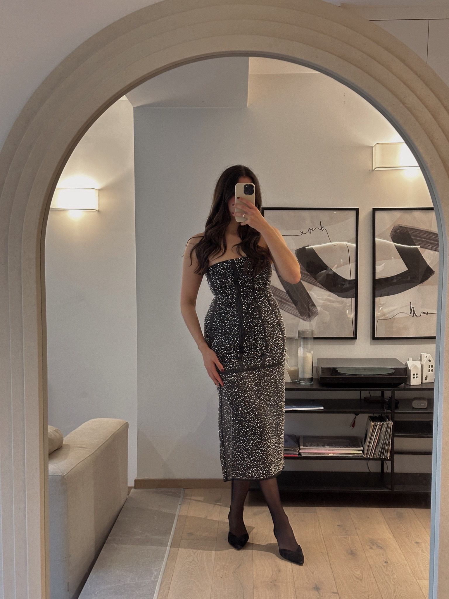 The most gorgeous, chic festive outfit from
H&M, actually shocked at how gorgeous this is! 

#LTKuk #LTKeurope #LTKwinter