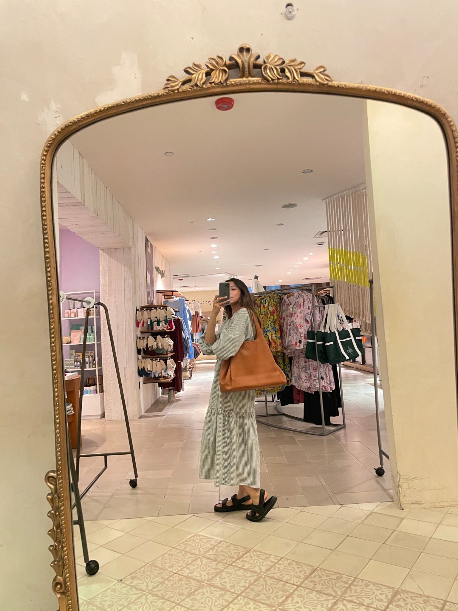 The best work bag! It fits my 16” Mac. 

#LTKSeasonal #LTKStyleTip #LTKActive