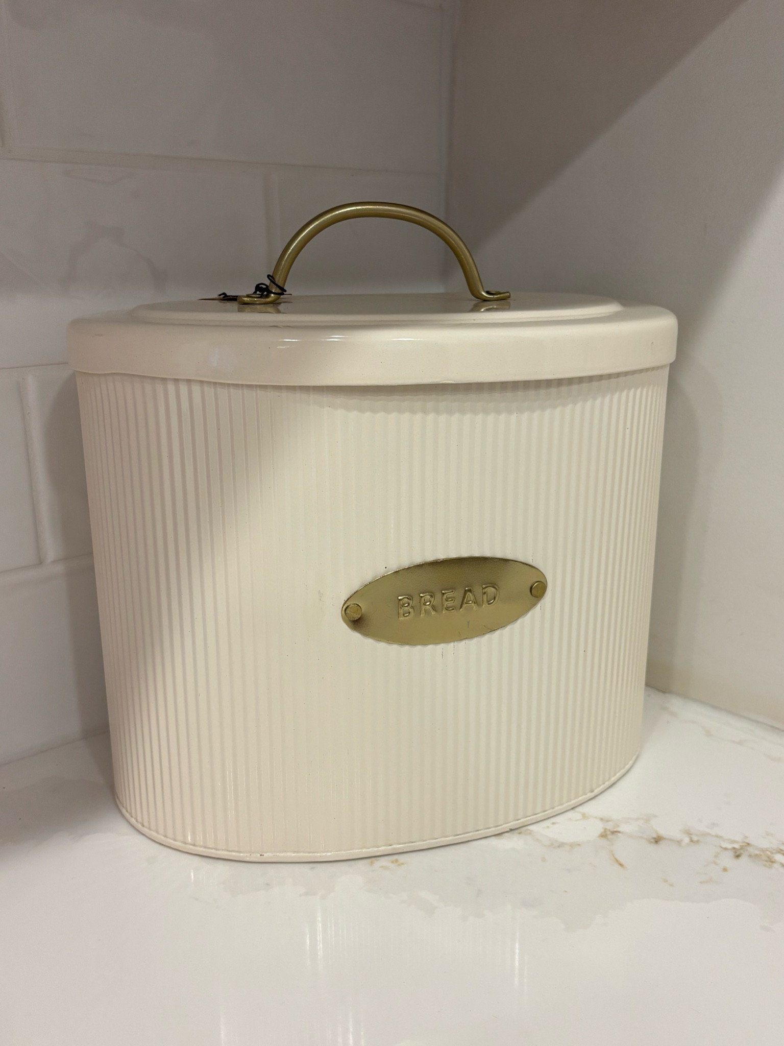 This bread box is the cutest 🤍

#LTKFindsUnder50 #LTKStyleTip #LTKHome