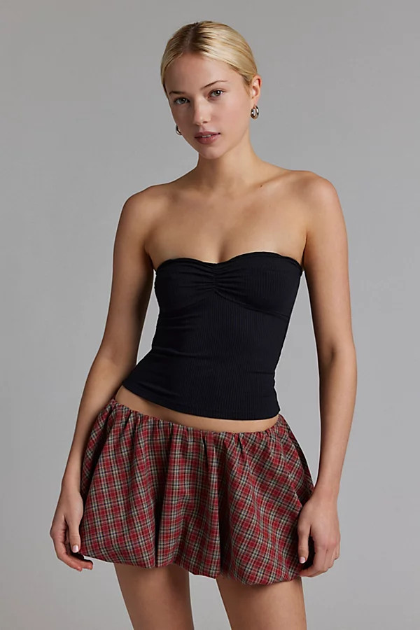 BDG Carla Sweetheart Neckline Ribbed Knit Tube Top in Black, Women's at Urban Outfitters | Urban Outfitters (US and RoW)