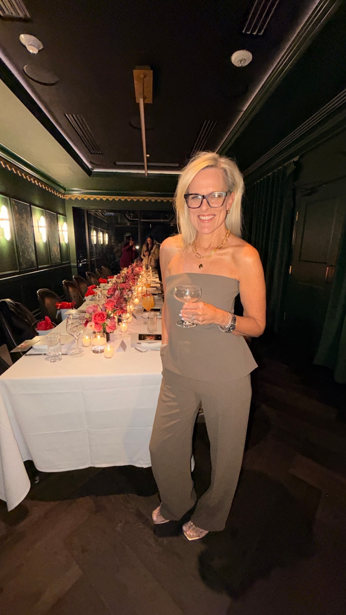 @Aritzia !! 
Love their crepe pants, vests, tops, blazers! 
Lots of colors 


#LTKootd #LTKOver40 #LTKdayinmylife