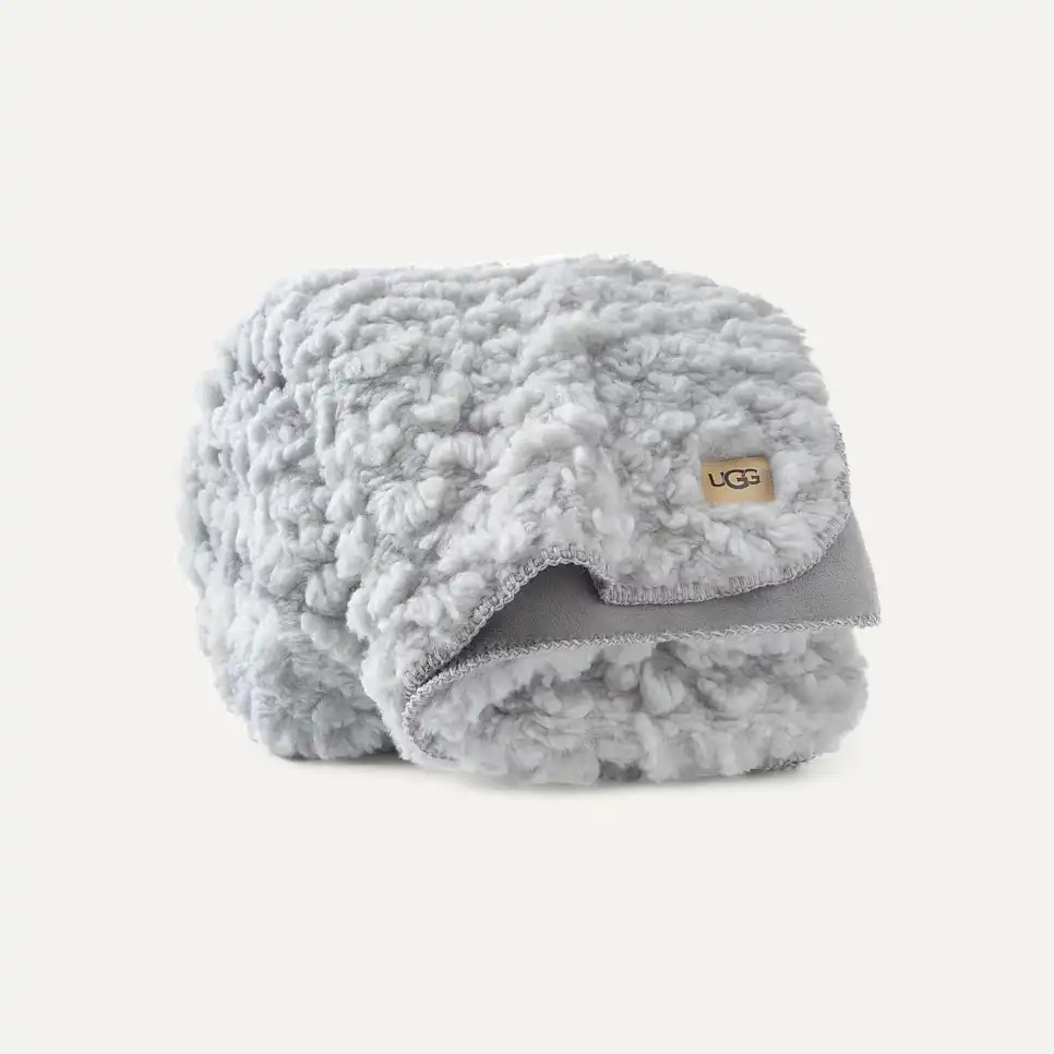 Shira Throw 50" x 70" | UGG (US)