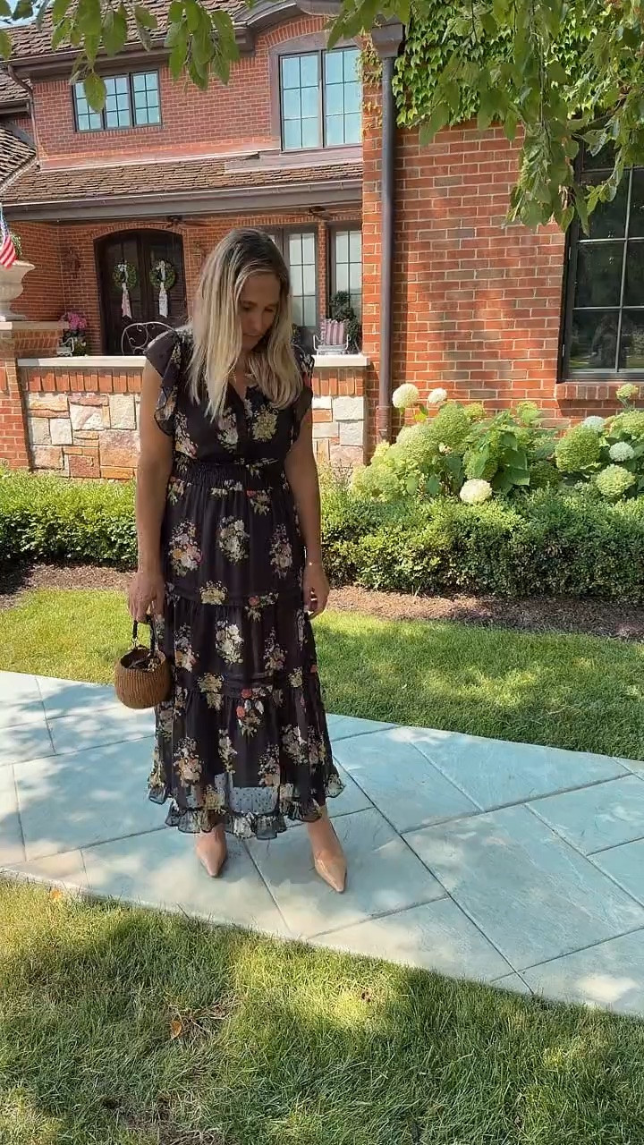The new Somerset dress from Anthropologie is so pretty in this fall floral chiffon. It’s lightweight, feminine, and such a good dress for fall weddings, dinner plans, church, or any occasion where you want to feel a little more dressed up. The Somerset fit is always a favorite, and this print is perfect for the season.

#LTKgrwm #LTKOver40 #LTKSeasonal