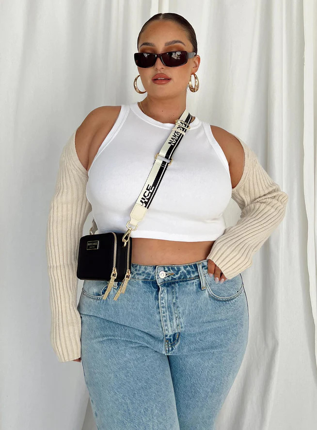 Aytan Bolero Sweater Beige Curve | Princess Polly US