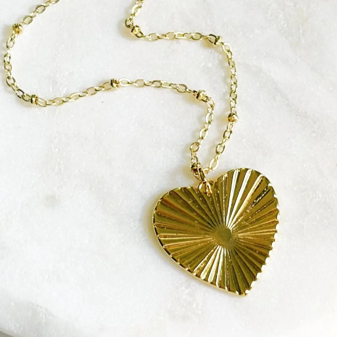 Heart Pendant Gold Necklace for Women, Gifts for Her | Etsy (Global)