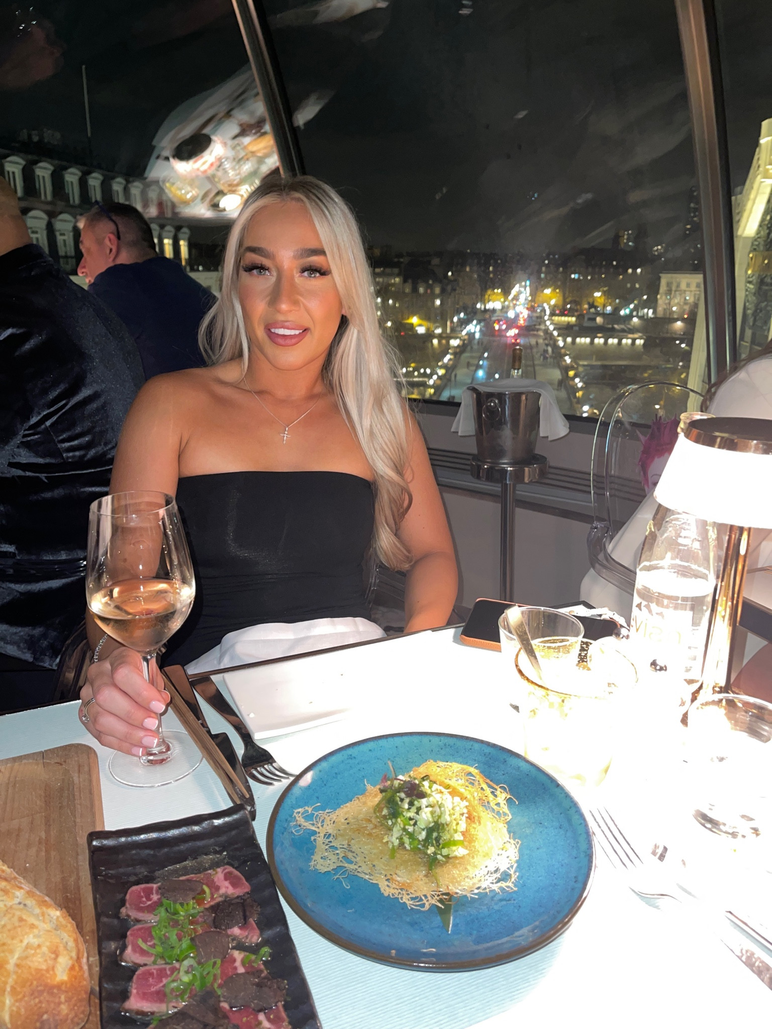 My full face for night make up 
#makeup #fullface #nightlook