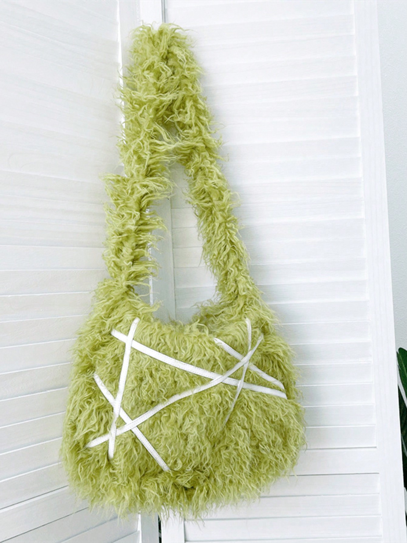 Sweet And Cool Style Faux Woolen Tote Bag, Y2k, Punk Large Capacity Crossbody Bag | SHEIN