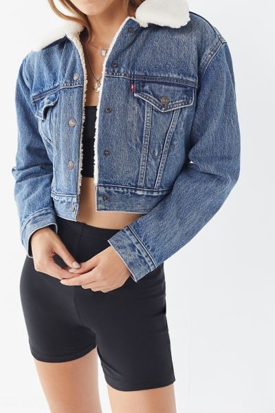 Levi's Denim Sherpa Cropped Trucker Jacket - Blue XS at Urban Outfitters | Urban Outfitters (US and RoW)