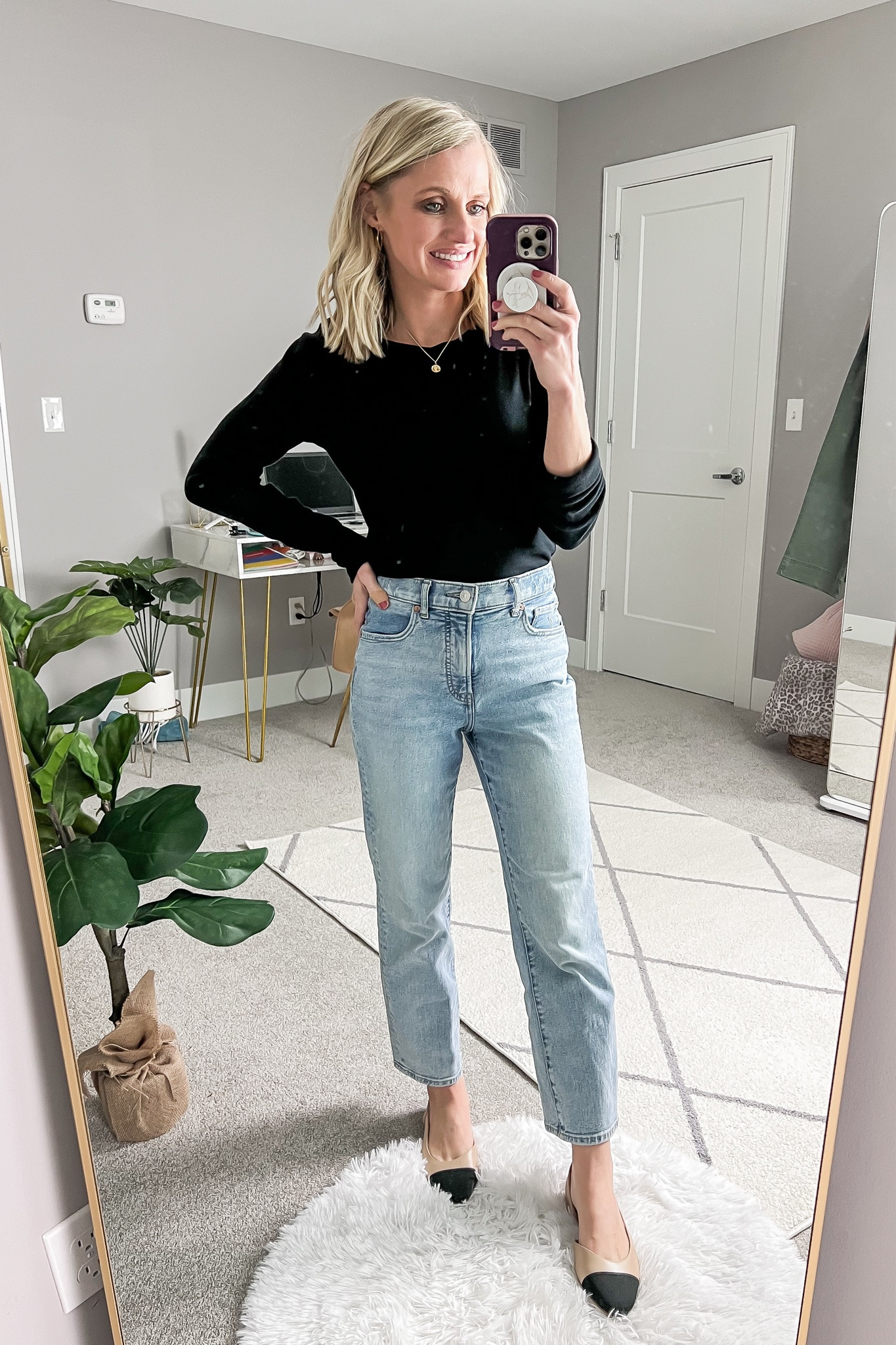 What I wore this week! 
Top- small
Jeans- old, linked similar 
Shoes- fit TTS

#LTKstyletip #LTKfindsunder100 #LTKSeasonal