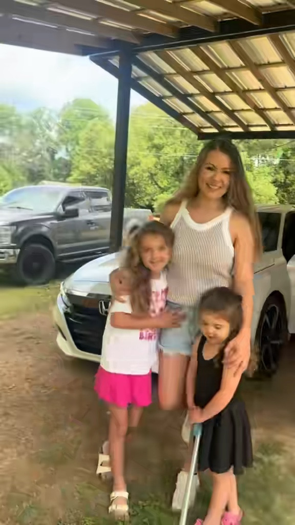 DITL vlog! Tag along with us as we go to town! Check out my cute new top! I have it linked for you! 

#LTKSummerEdit #LTKStyleTip #LTKFindsUnder50