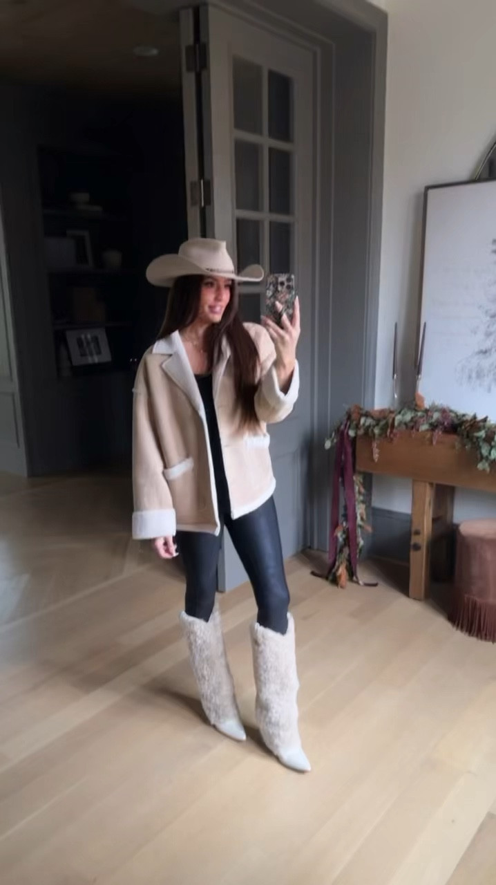 POSTIE20 for 20% off

#LTKSaleAlert #LTKCyberWeek #LTKHoliday