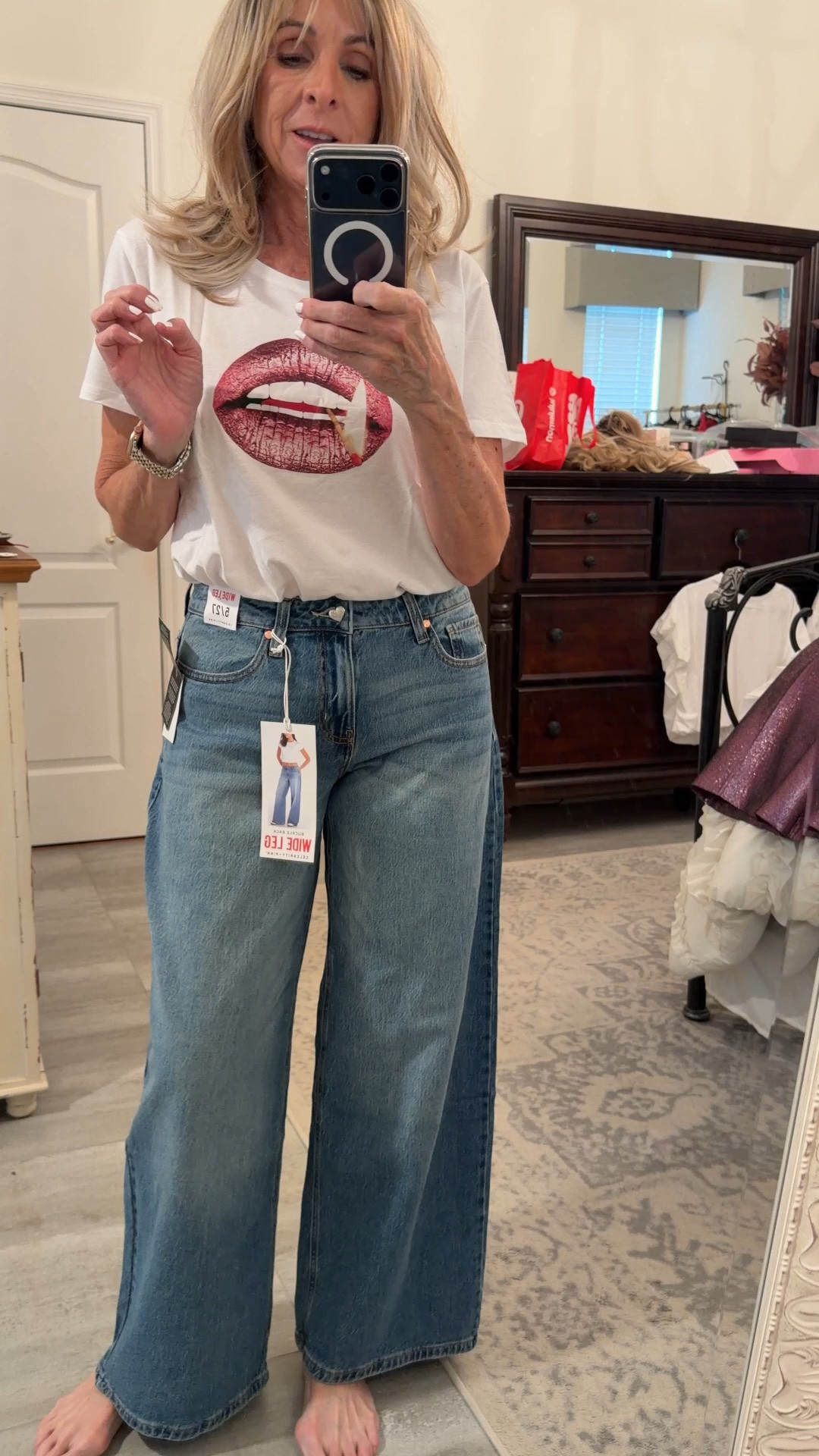 Walmart denim at $24

#LTKOver40