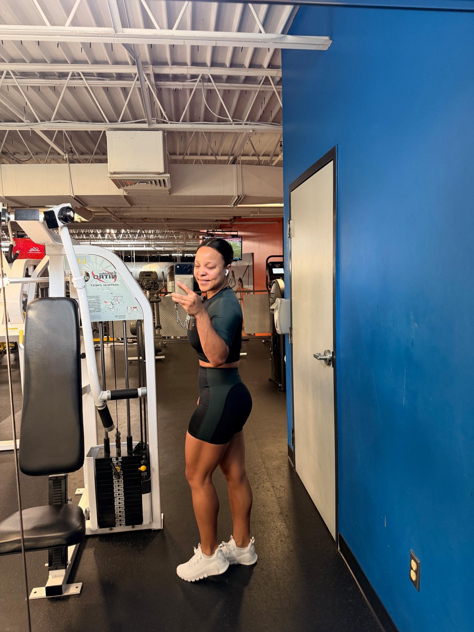 Just a fresh face girl sticking to her #routine 💪🏽 Love this #workoutset and the shorts don’t ride up! Wearing a M top and bottom. Also linked the other #Nike sets I purchased with this order. All fit great! ALS, highly recommend these #sneakers!

#fitness #gym #gymgirlie #workoutfit #gymclothes #workoutclothes #exercise #gymshoes

#LTKfitnessgoals #LTKootd #LTKselfcare