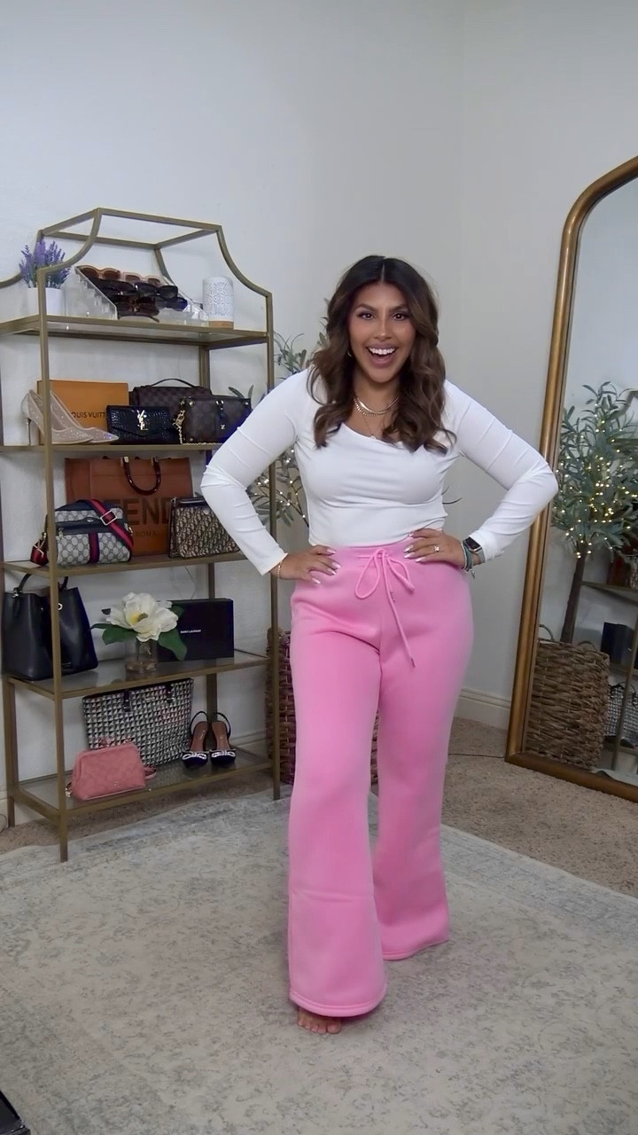 A fun cozy look for every day mom life! #casualoutfits #ootd 

#LTKunder50