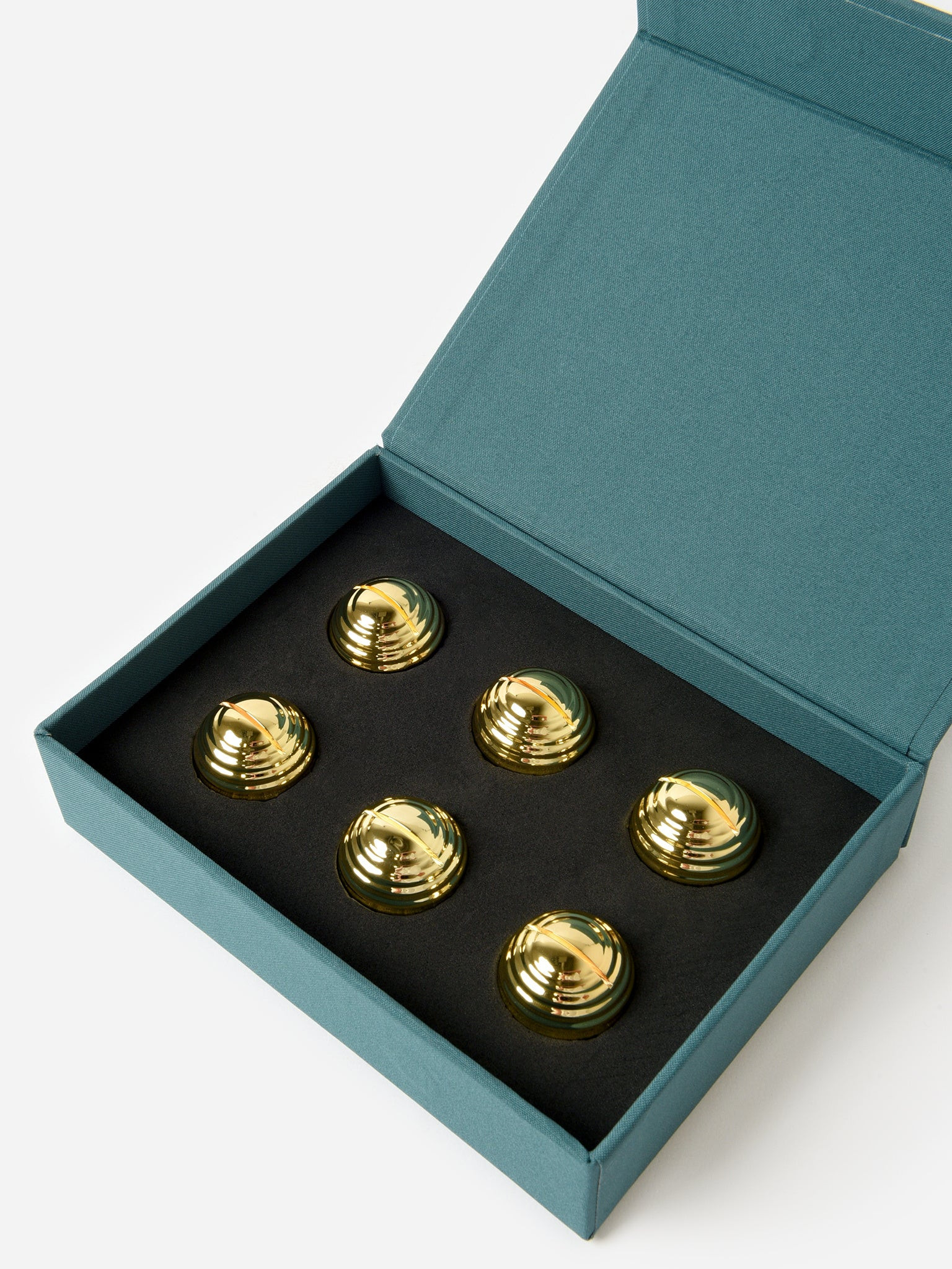 DEARANNABELLE
                      
                     Goldie Place Card Holder | Saint Bernard