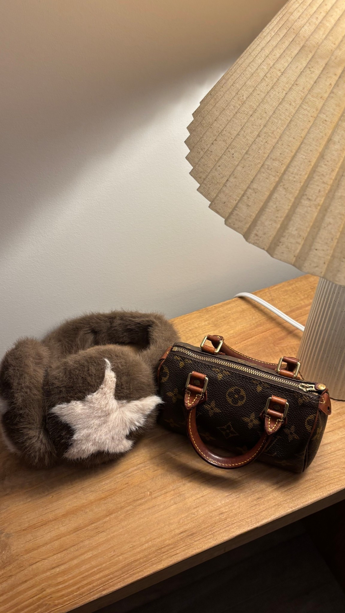 Cutest little ear muffs! Love using these every chance I get 
Emi Jay sugar muffs