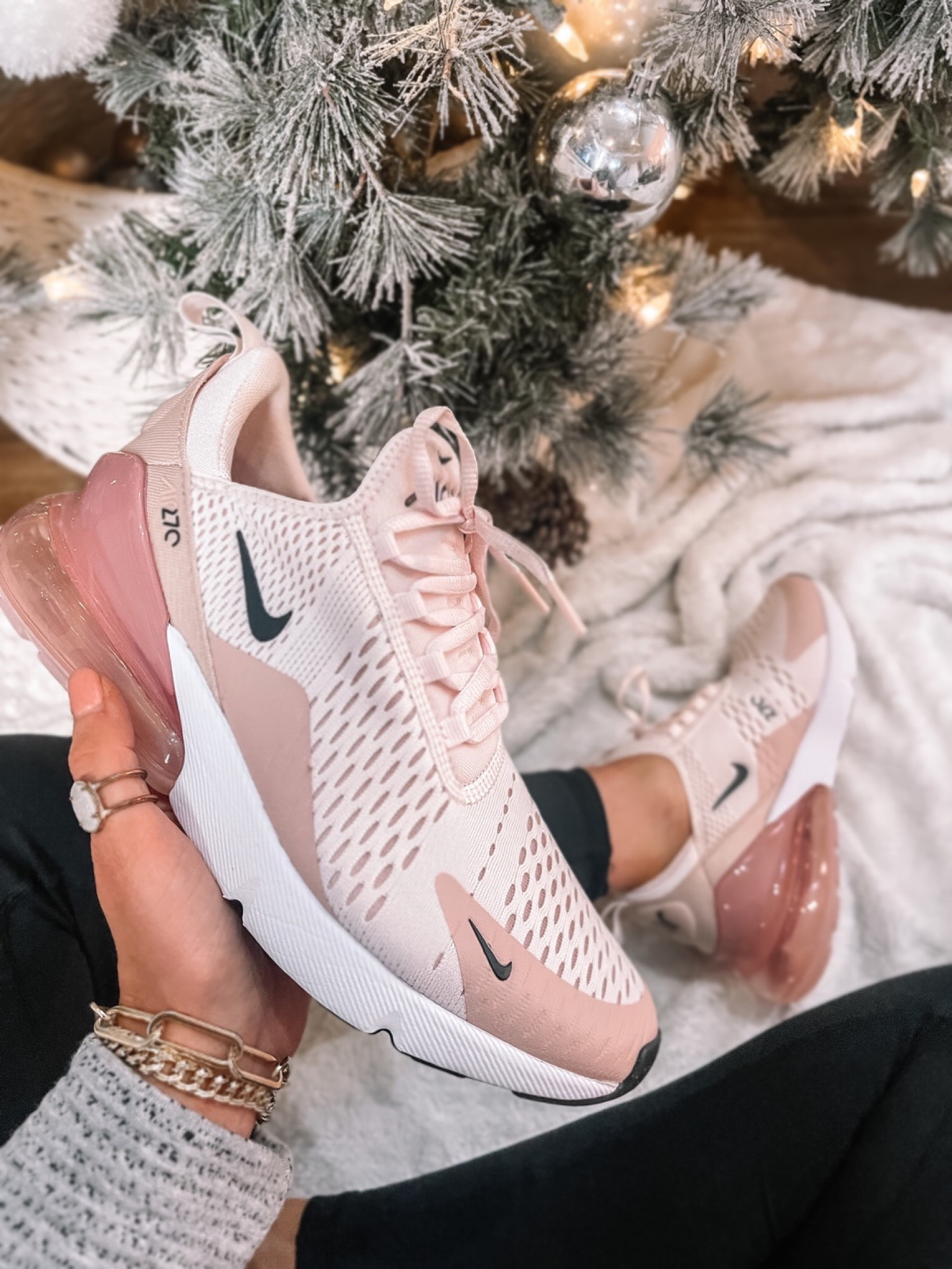 Nike air max sneakers on sale! 

#LTKCyberWeek #LTKHoliday #LTKGiftGuide