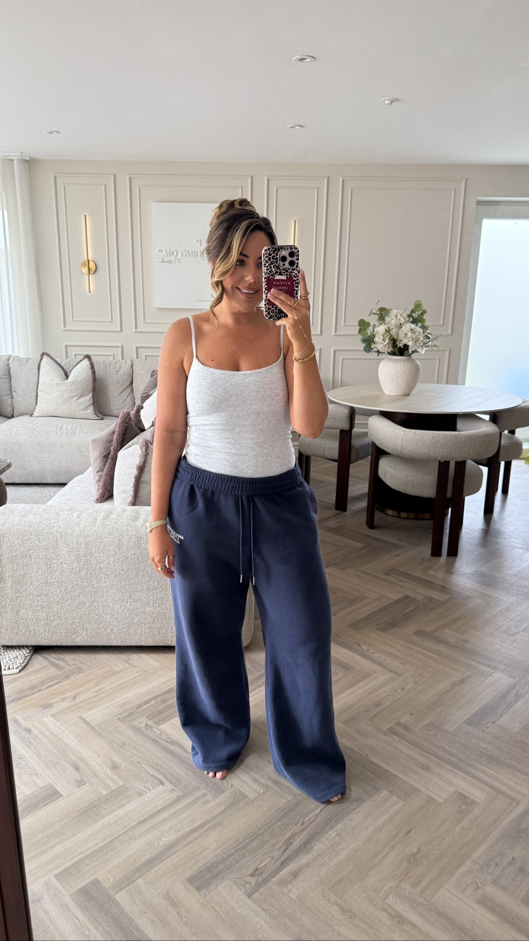 What I’m wearing today & 90% of the time tbh 😍😍

Vest downsize - wearing size small, has built in bra too so no nips out 👏
Joggers- wearing size large

#LTKuk #LTKtravel #LTKmidsize