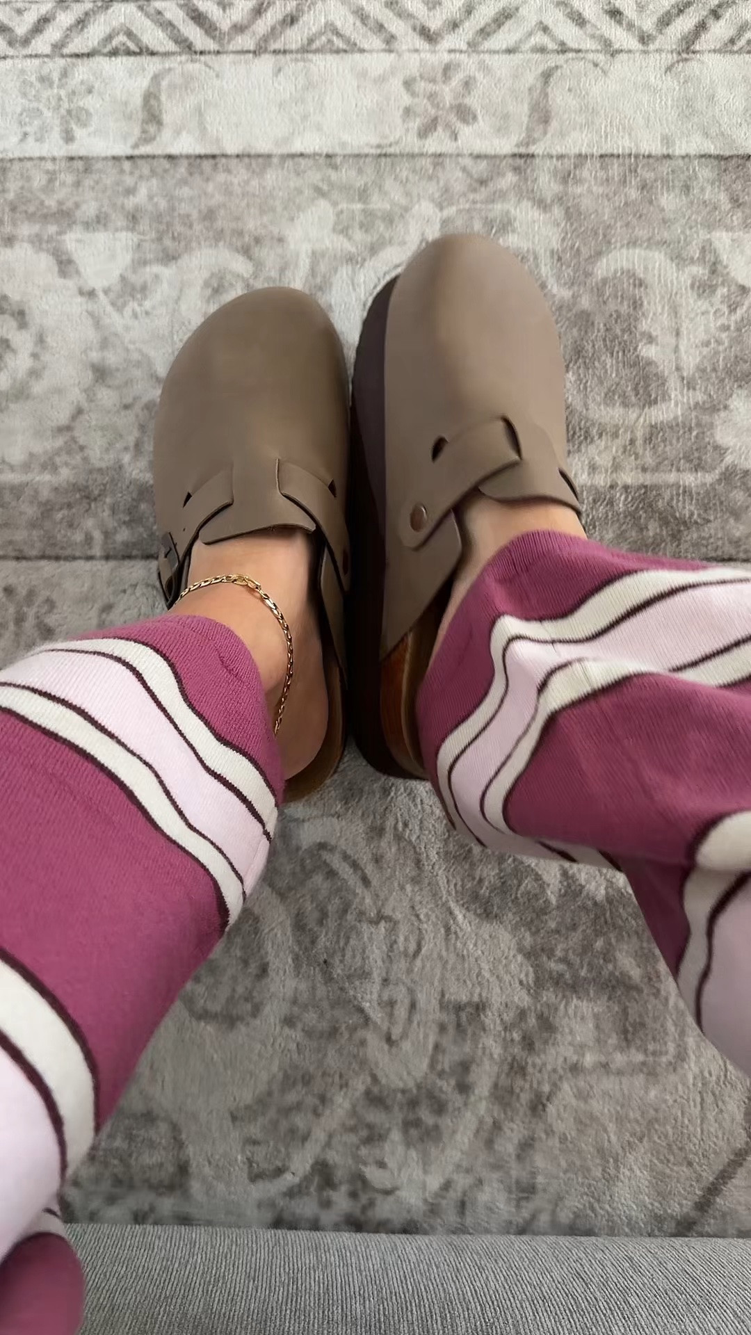 Platform clogs tts
Ootd xs

#LTKSaleAlert