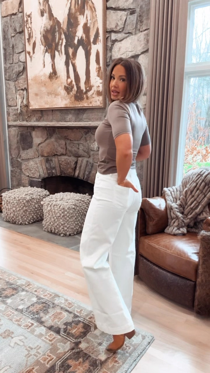 SPANXshape™ EveryWear
Wide Leg Jeans and SPANXsmooth™
Jersey V-Neck Tee linked! code BETSYXSPANX works ♥️

#LTKWorkwear #LTKSaleAlert #LTKStyleTip