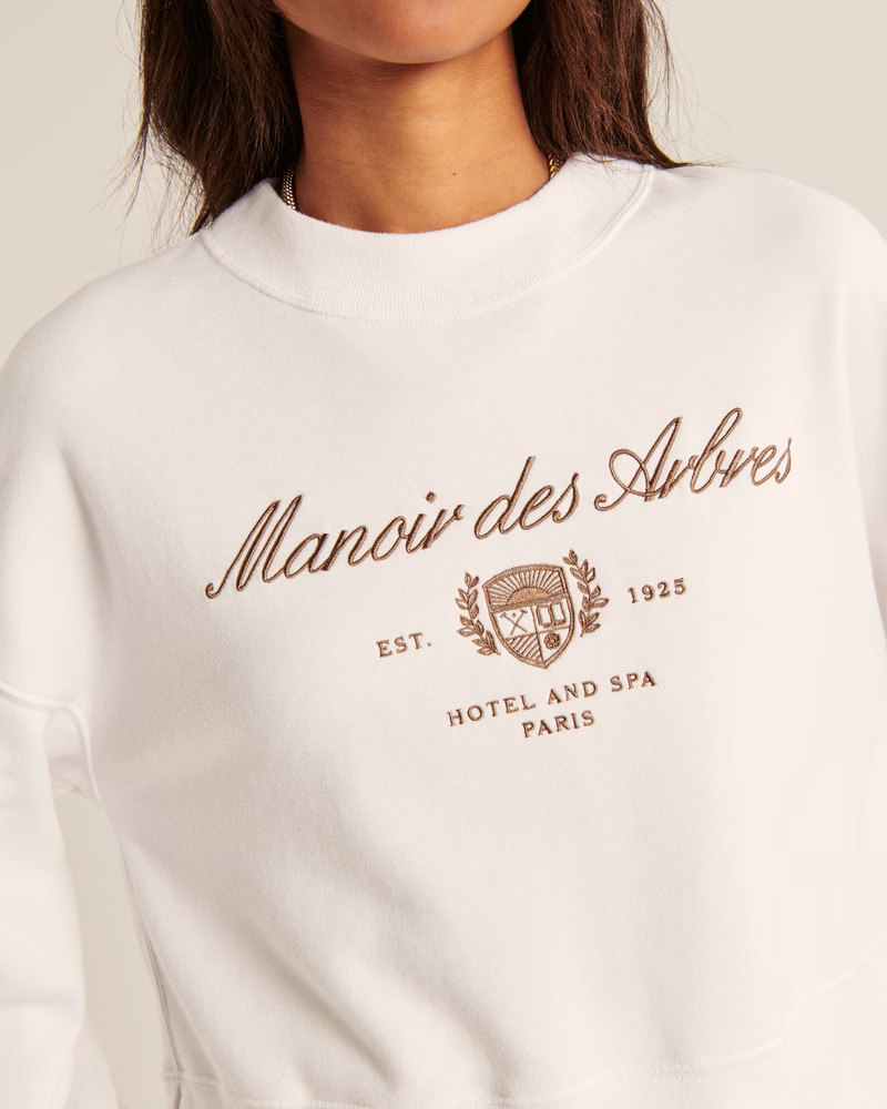 90s Sharkbite Graphic Crew Sweatshirt | Abercrombie & Fitch (US)