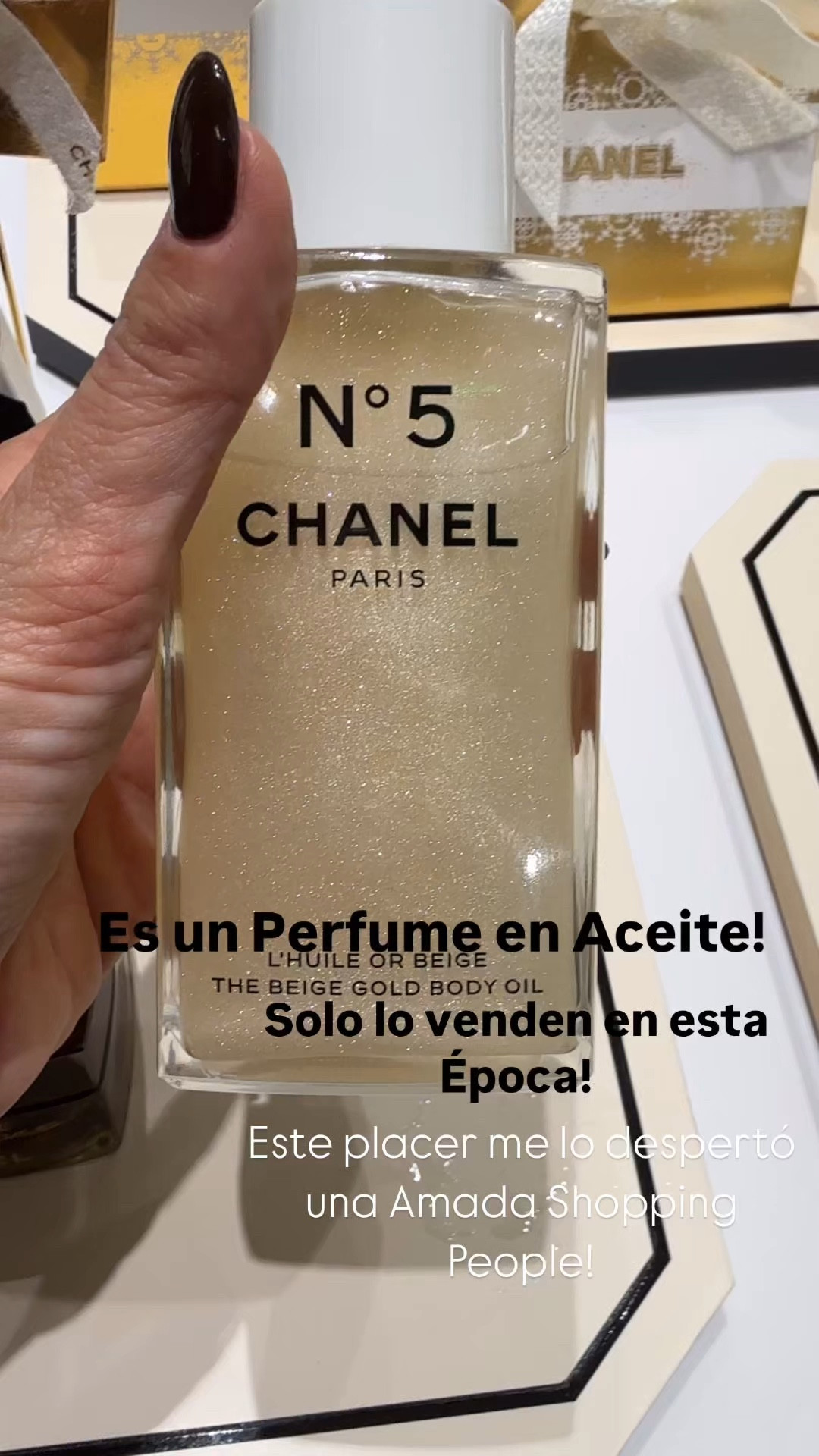 Uno de los descubrimientos más Bellos y Divinos de este Año!! Espectacular para regalos!! Y para ti si eres Amante de los Aceites que mezclan olor y Brillo! Sutil y Elegante 

#LTKBeauty #LTKHoliday #LTKStyleTip