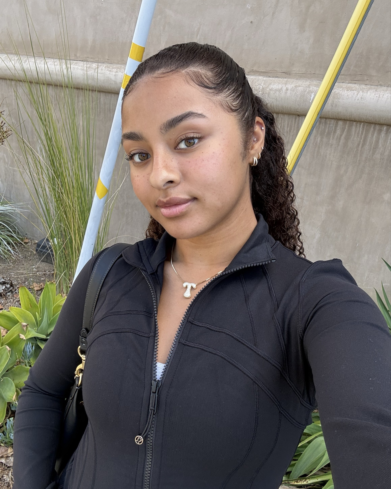 Lululemon x NFL🩷 Which team will you be repping? 😮‍💨  @fanatics #fanatics #lululemon #NFL #FamClub #Ad

#LTKHoliday #LTKActive #LTKGiftGuide