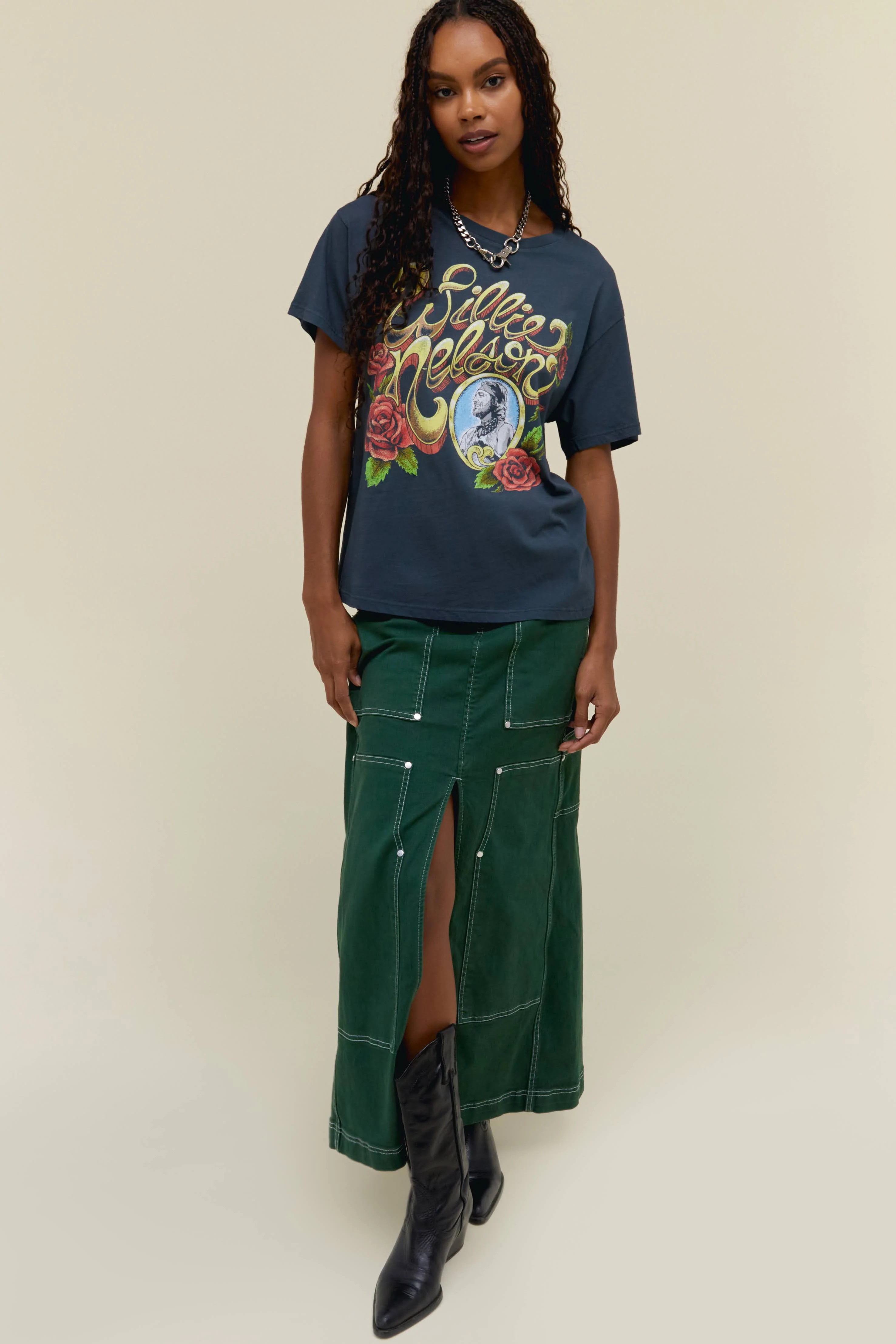Willie Nelson Rose Frame Boyfriend Tee | Daydreamer