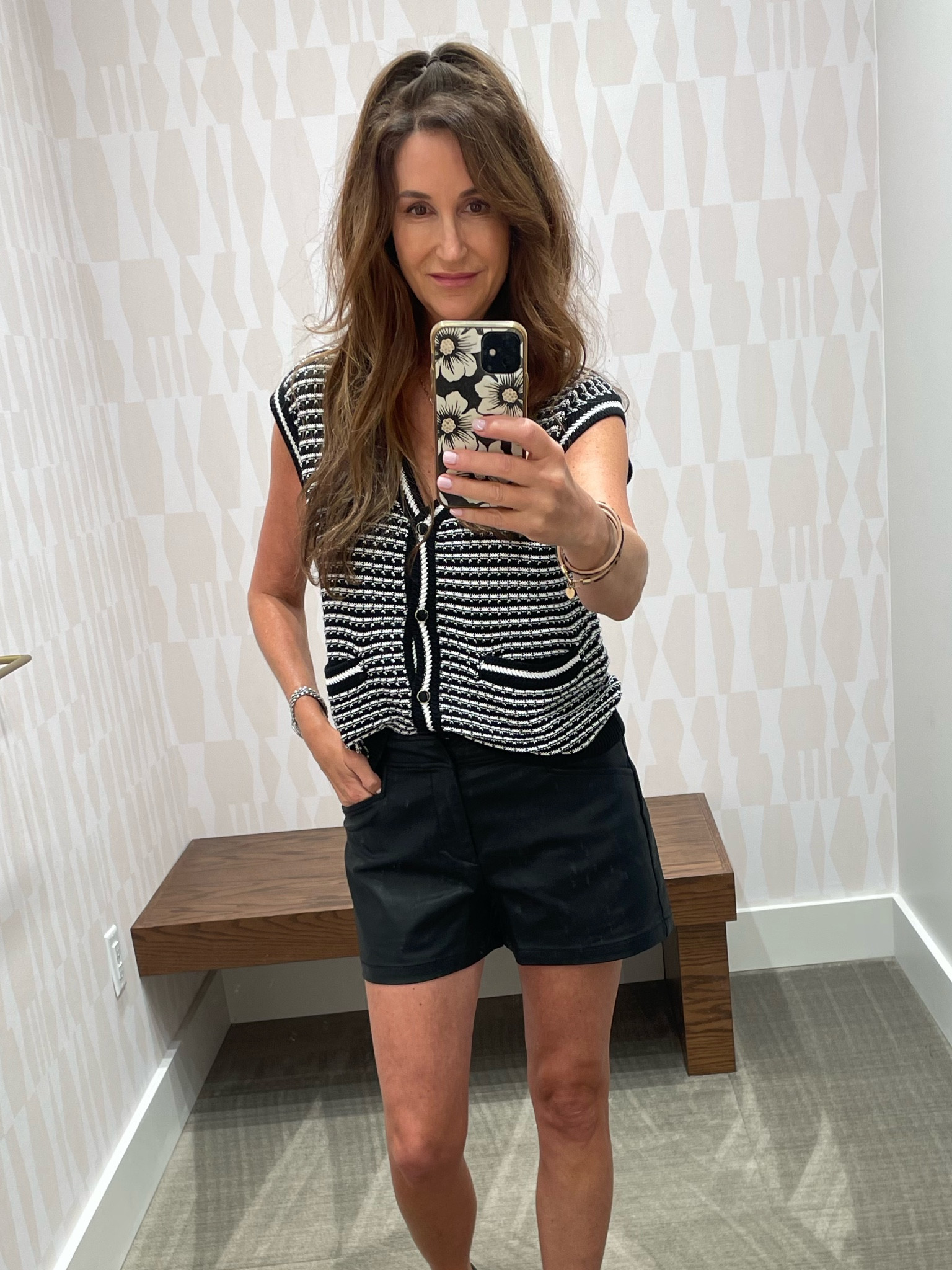 🍂 Dressing for Fall in Warm Weather 🍂 It can be challenging to dress for fall when it’s still hot 🥵 outside, but here’s an idea. Pair a vest with coated denim shorts to wear now.  As it cools down, wear the vest with a long-sleeve tee underneath and swap the shorts for jeans 👖 or a denim skirt. 

#fallfashion #casualoutfits #styletips #styleover50 #fashionover40 #vesttrend #vest #coateddenim #fallstyle 


#LTKOver40 #LTKStyleTip