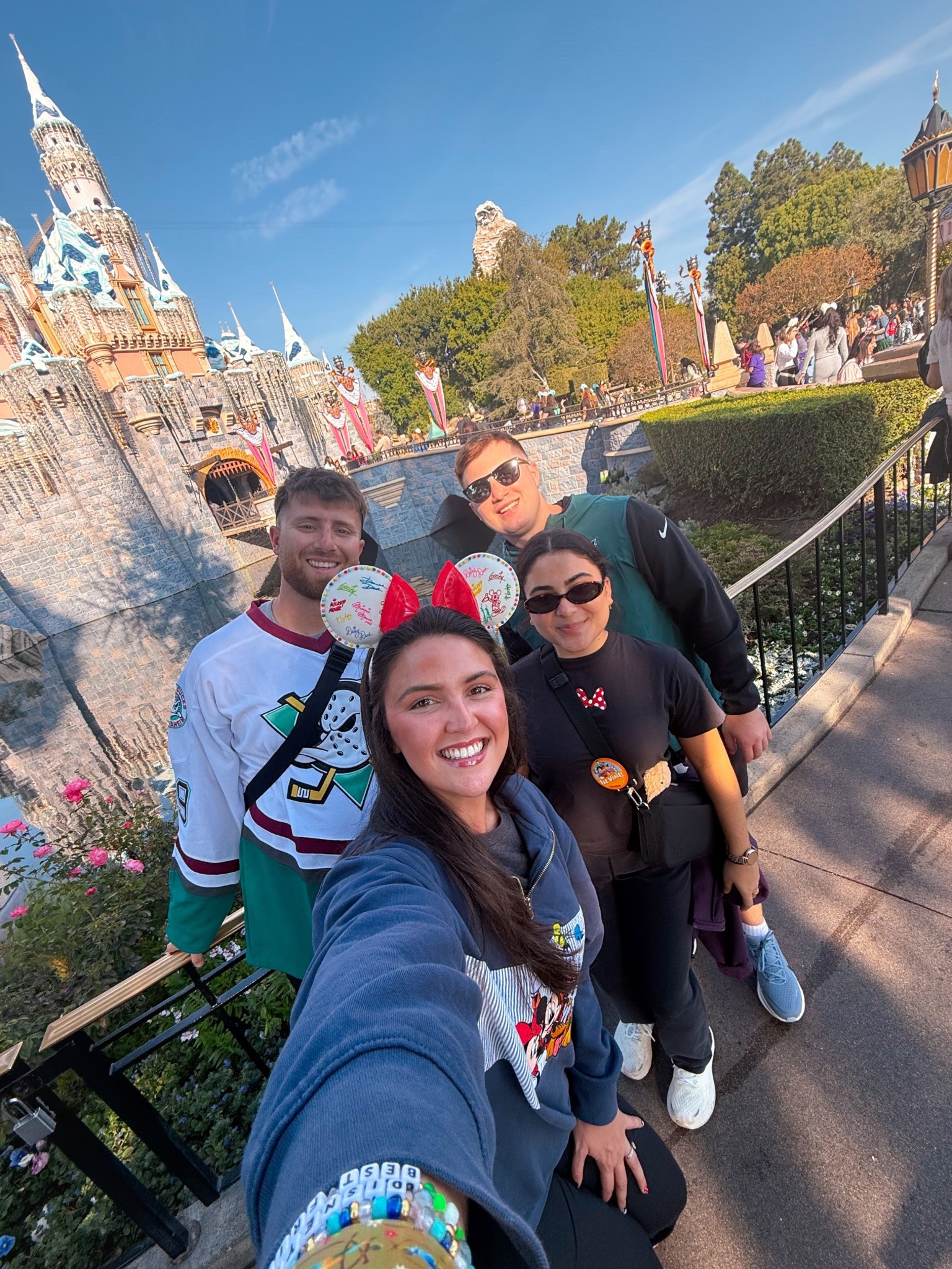 Disneyland 🍿🎡✨🏰

#LTKdayinmylife #LTKGiftGuide #LTKTravel