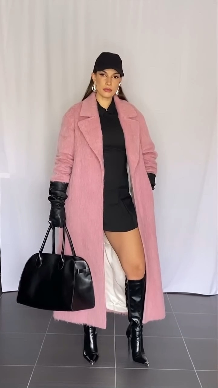 Maximizing my wardrobe 💘 This is your sign to rewear your statement piece ! 

Which look is your favorite ? Let me know in the comments 🫶

#pinkcoat #outfitrepeater #howtostyle #fashionreel #styleinspo #valentinesdayoutfit
