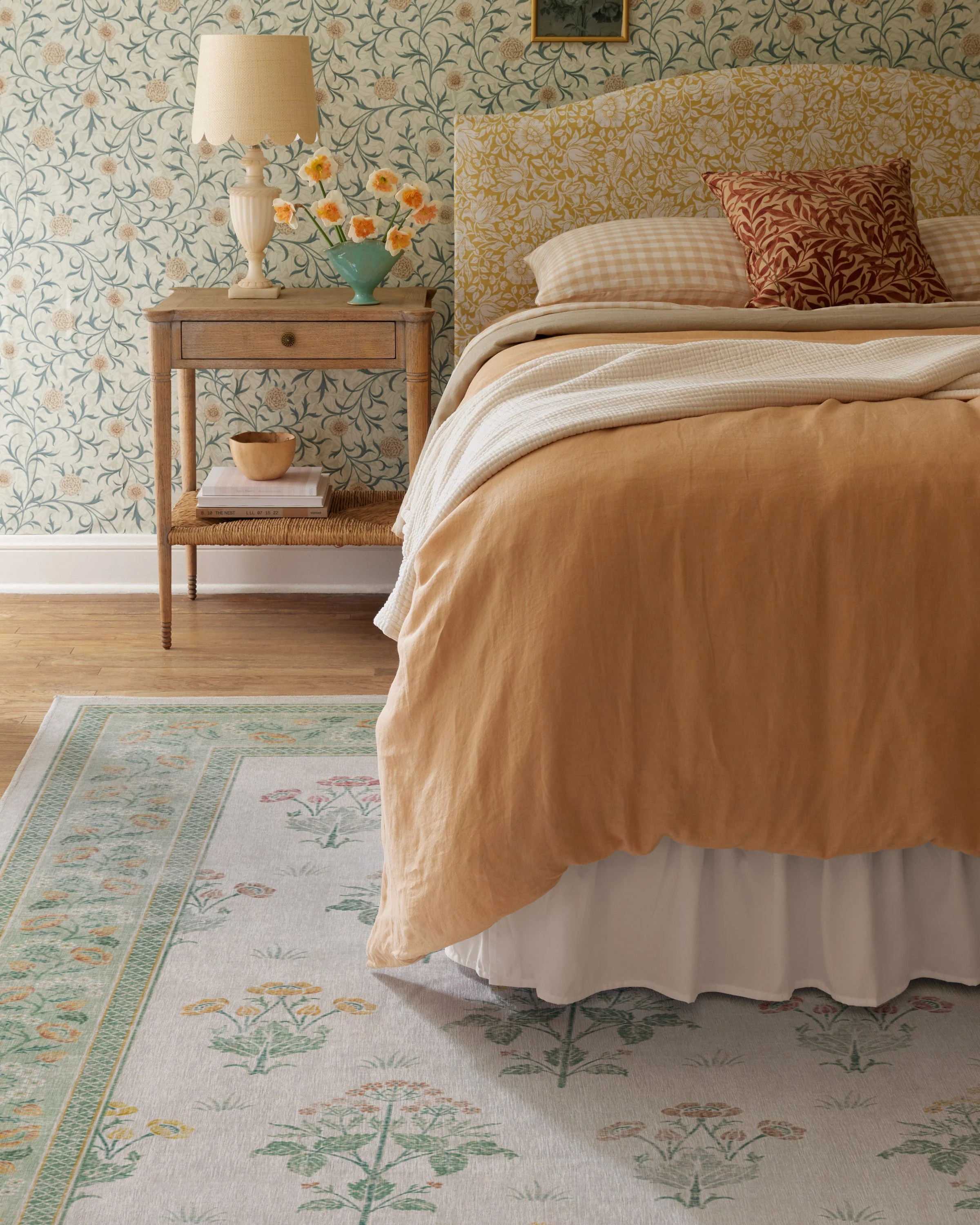 Morris & Co. Meadow Sweet Ivory & Green Tufted Rug | Ruggable | Ruggable