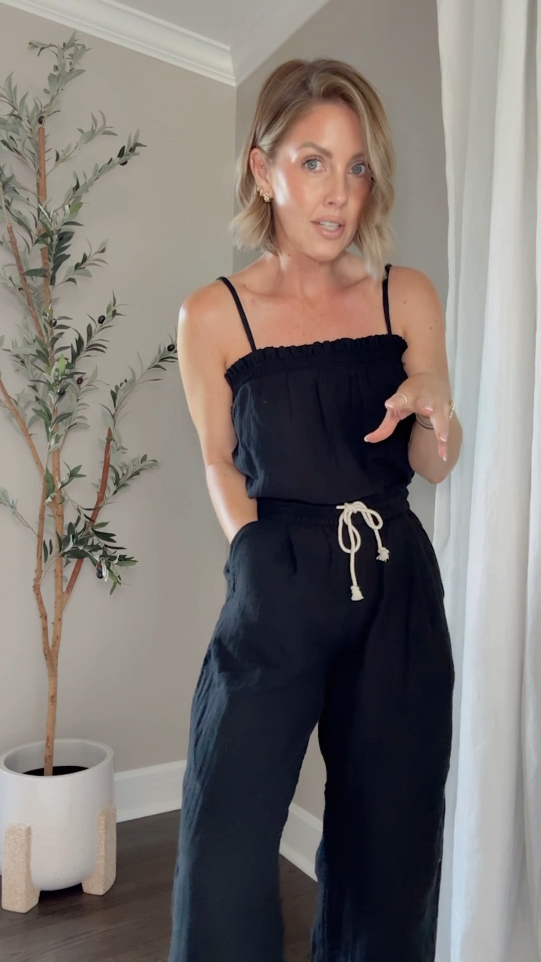 50% off until tonight! XS top / XS petite pants

#LTKootd #LTKPetite #LTKTravel