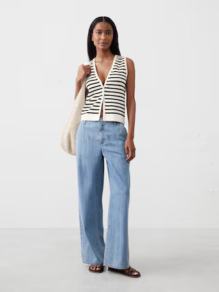 Striped V-Neck Sweater Vest | Banana Republic Factory