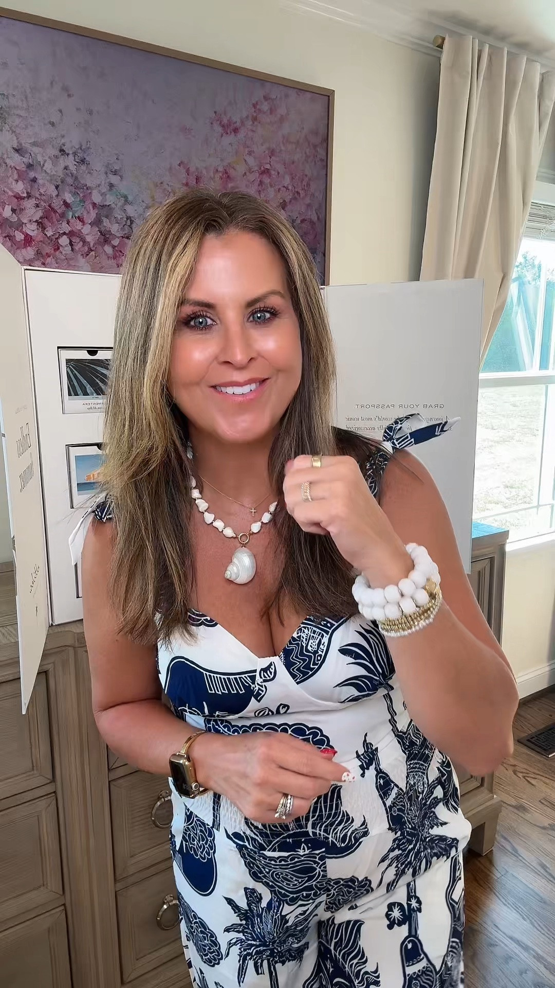 Day 9 ☀️
Another fun surprise from the Ettika Beach Box! Loving all the beachy summer vibes this collection brings. ✨💛

#EttikaBeachBox #LTKFinds #SummerStyle #FashionOver40 #BeachyStyle #VacationStyle #JewelryLover #EverydayStyle #LTKFashion #SummerAccessories