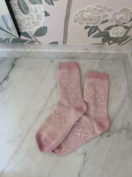 Cute pink socks! Perfect for Valentine’s Day 

#LTKunder100 #LTKfit #LTKstyletip