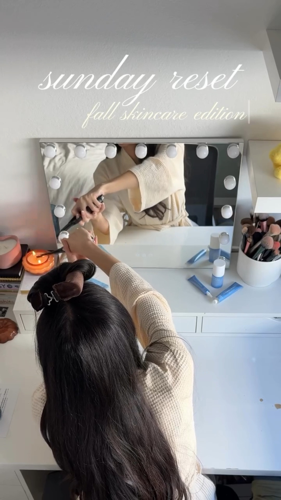 the perfect sunday morning ☁️🫧 fall skincare routine w/ @summerfridays 

•
•
morning skincare, skincare routine, hydrated skin, glowy skin, Sunday reset, relaxing morning routine